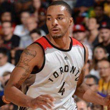 热身赛中以 热身赛中以