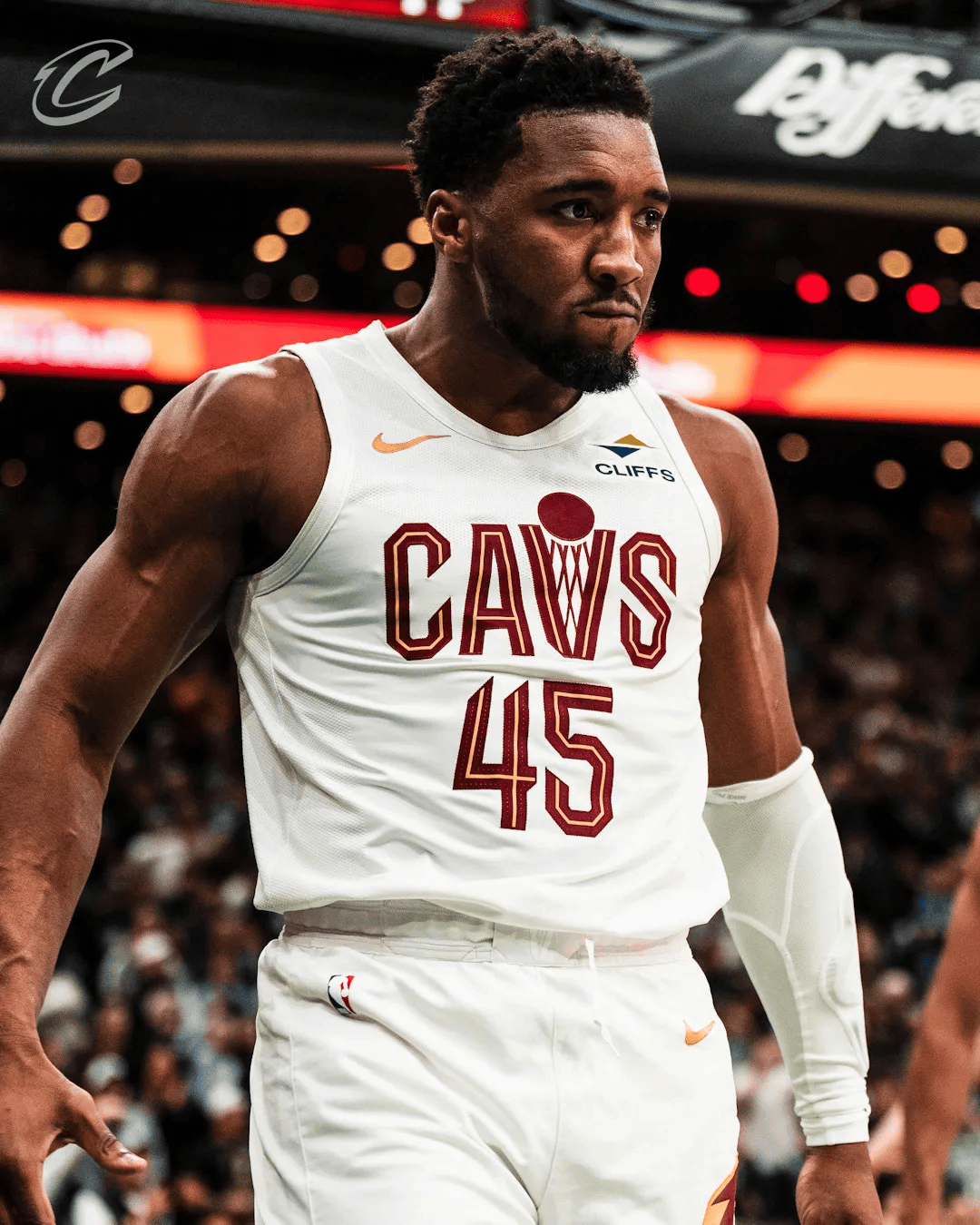 与内收边锋 与内收边锋