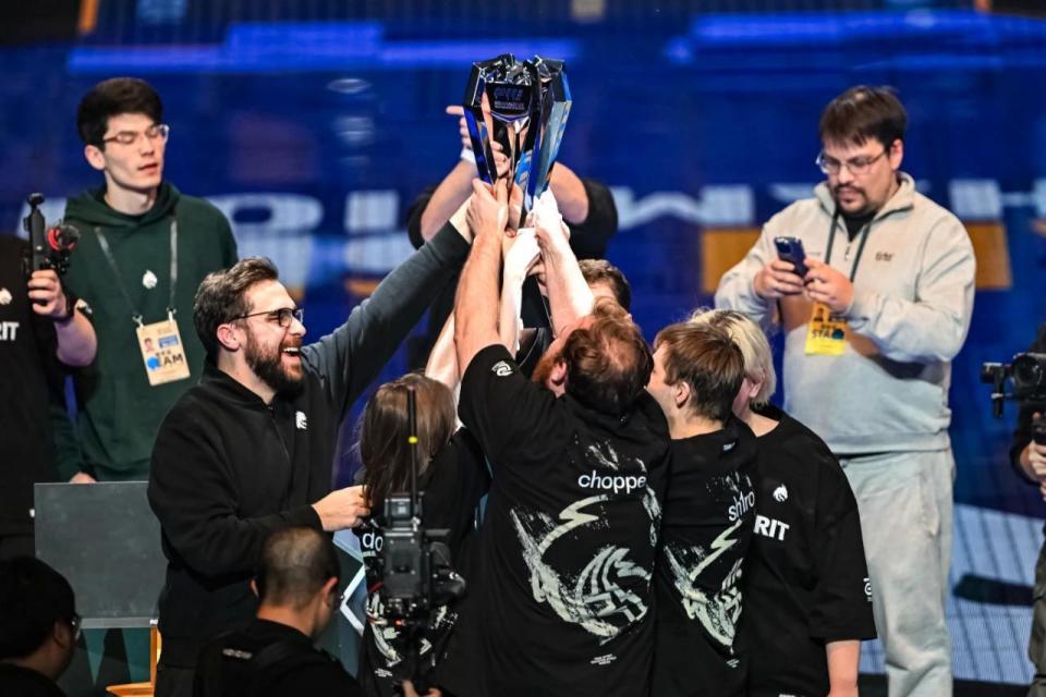 向一个结论 向一个结论