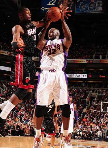 公布季前训 公布季前训